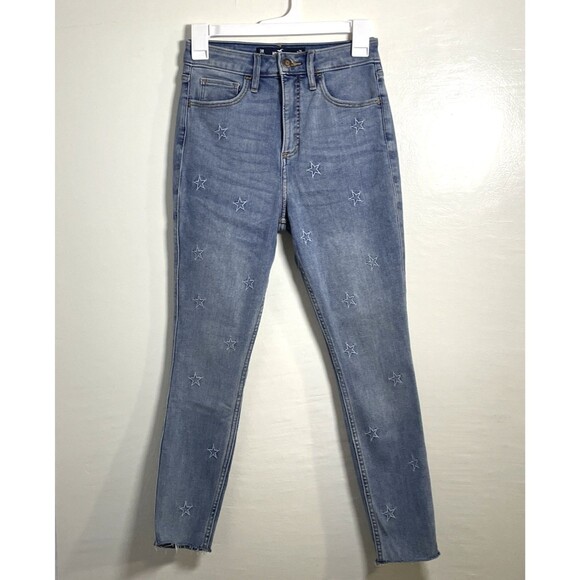 Hollister Denim - Hollister Women's Curvy High Rise Cropped Skinny Jeans Size 26  Stars Embroidery